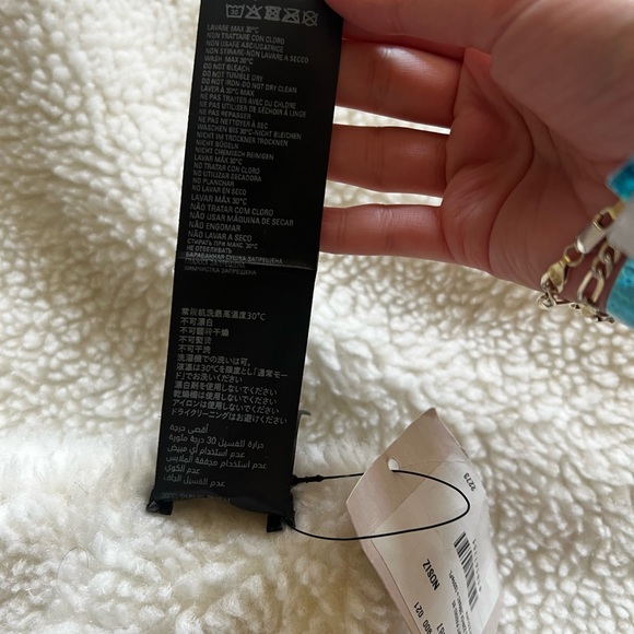 Balenciaga XL scarf - Picture 3 of 7